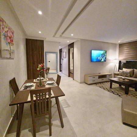 Modern Luxury Retreat: 2-Bedroom Apartment In The Heart Of Marrakech Marraquexe Exterior foto