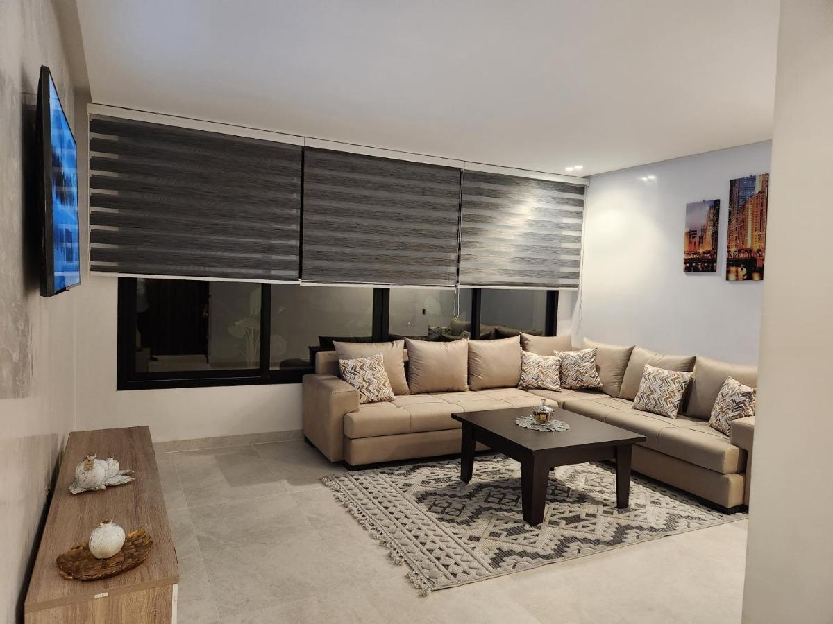 Modern Luxury Retreat: 2-Bedroom Apartment In The Heart Of Marrakech Marraquexe Exterior foto