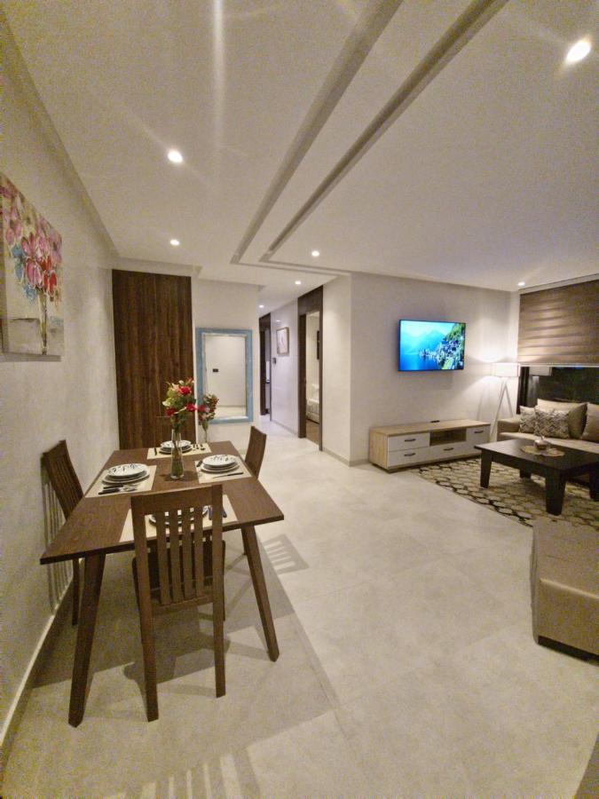 Modern Luxury Retreat: 2-Bedroom Apartment In The Heart Of Marrakech Marraquexe Exterior foto